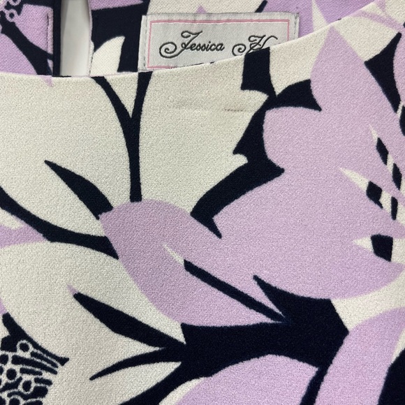 Jessica Howard Short Sleeve Floral Shift Dress - Picture 5 of 7